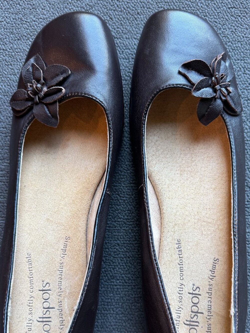 Softspots dark brown dress shoes with 1.25" heel